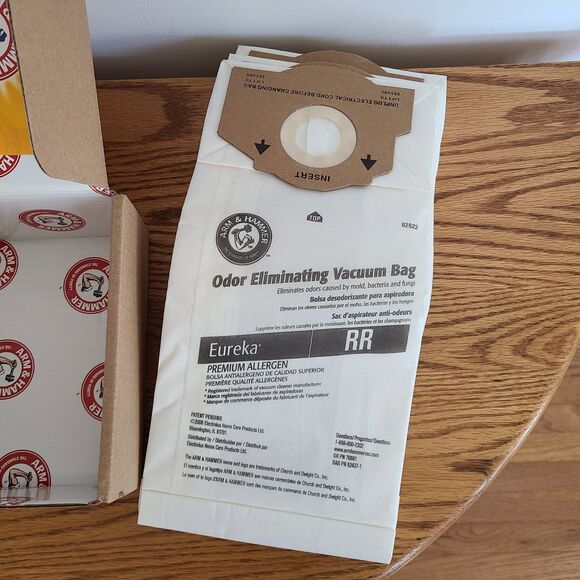 Arm and Hammer Eureka RR Odor Eliminating Vacuum Bags - 7 Bags Included - Picture 4 of 5